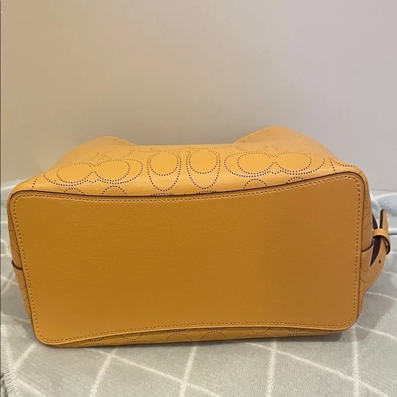Coach Mustard color Shoulder Bag - Picture 3 of 5